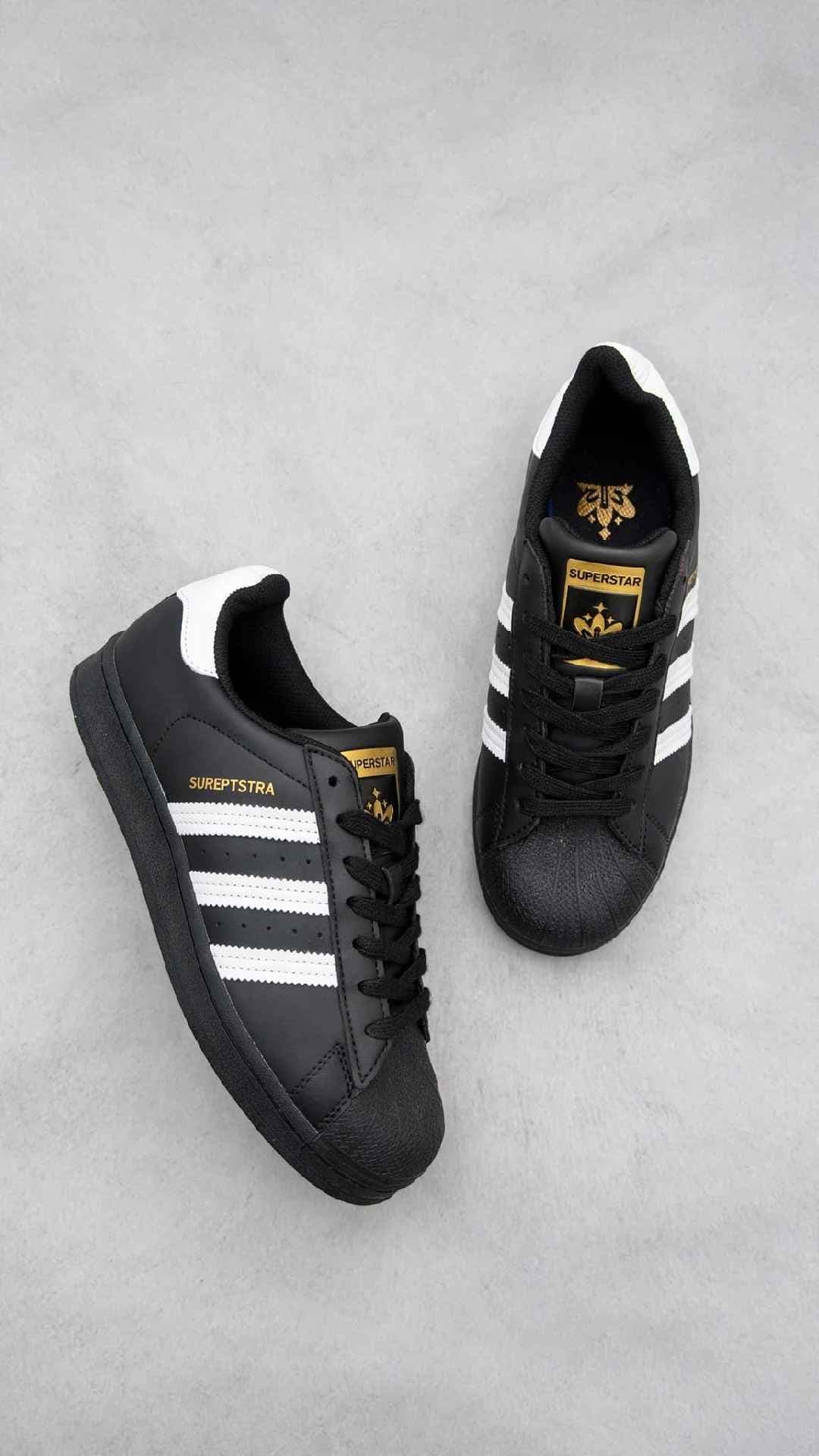 Adidas Superstar