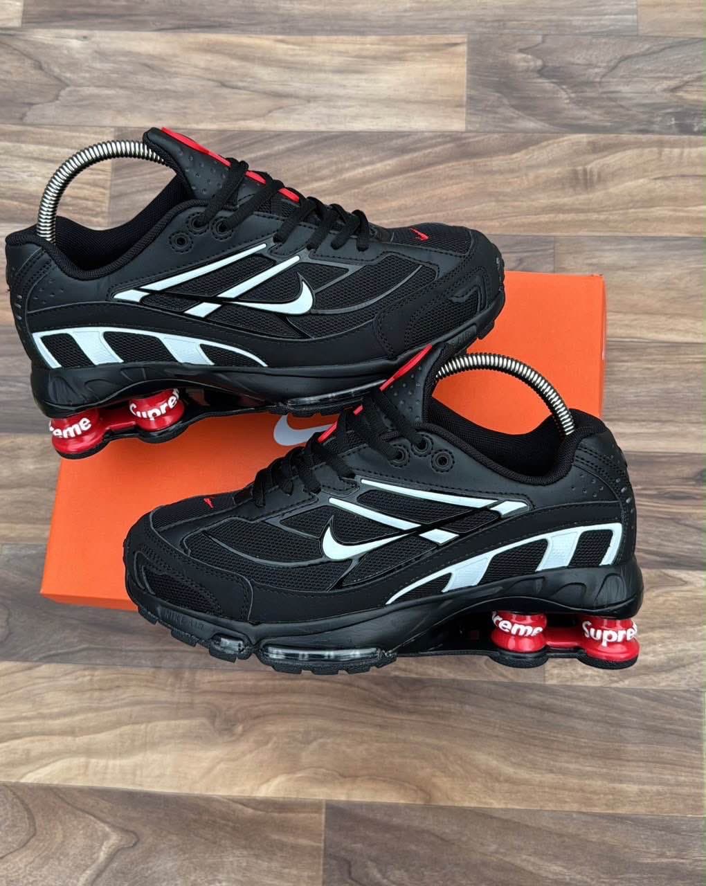 NIKE SHOX X SUPPREME
