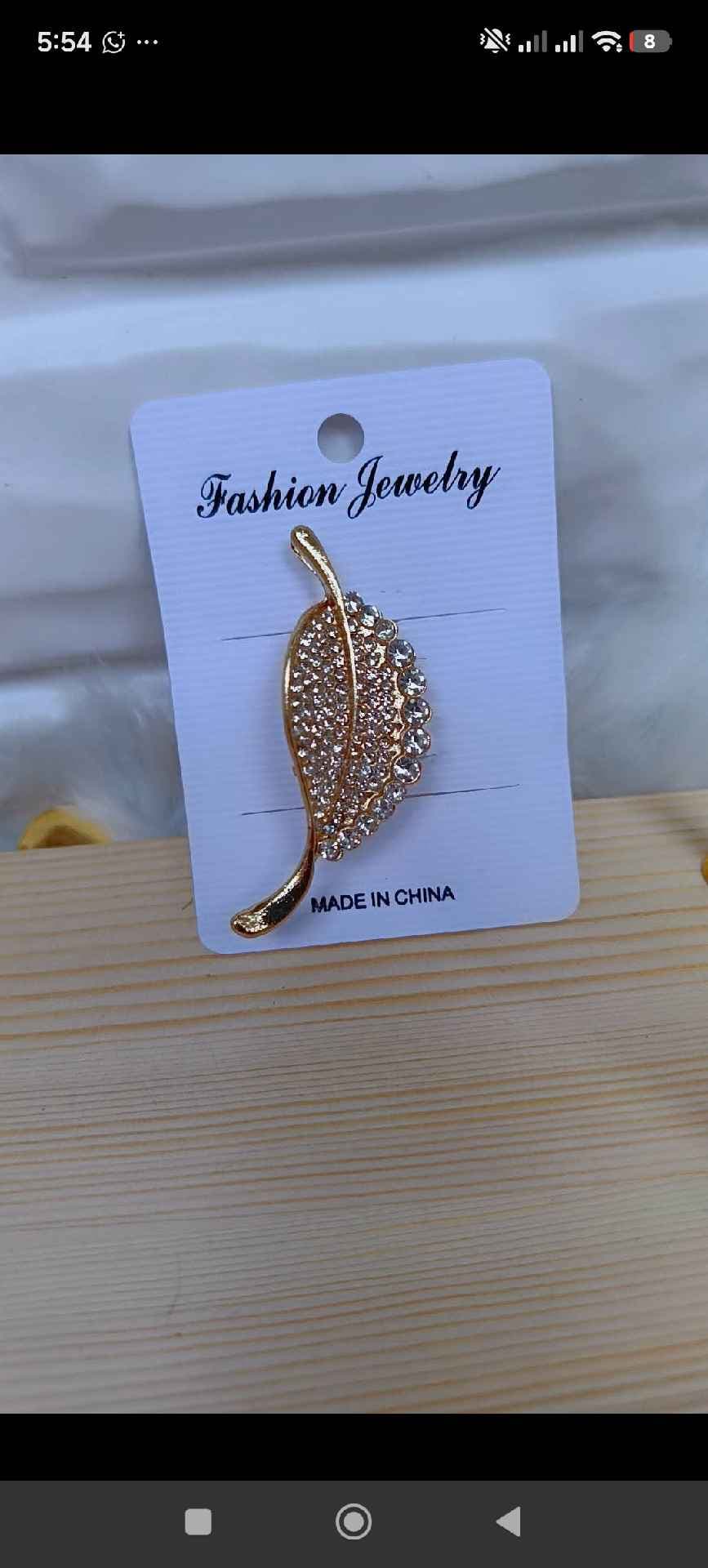 broche