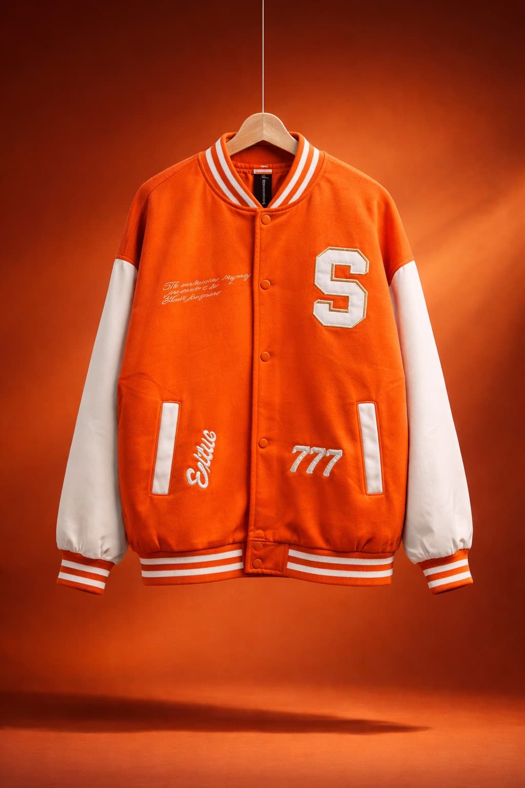 pull-over orange blanc