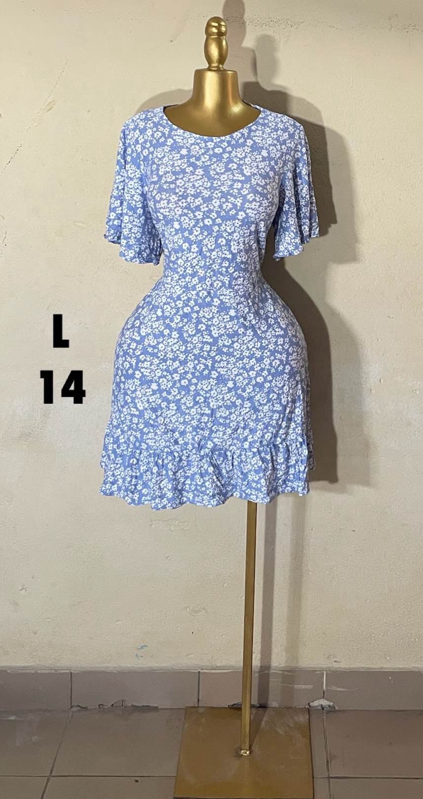 ROBE FRIPERIE FIN DE SÉRIE