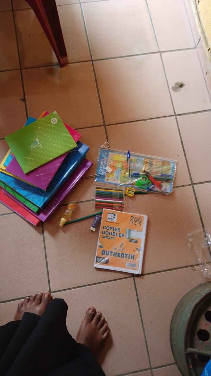 fournitures scolaires
