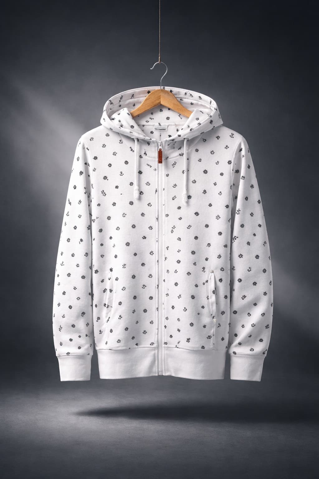 pull-over blanc noir