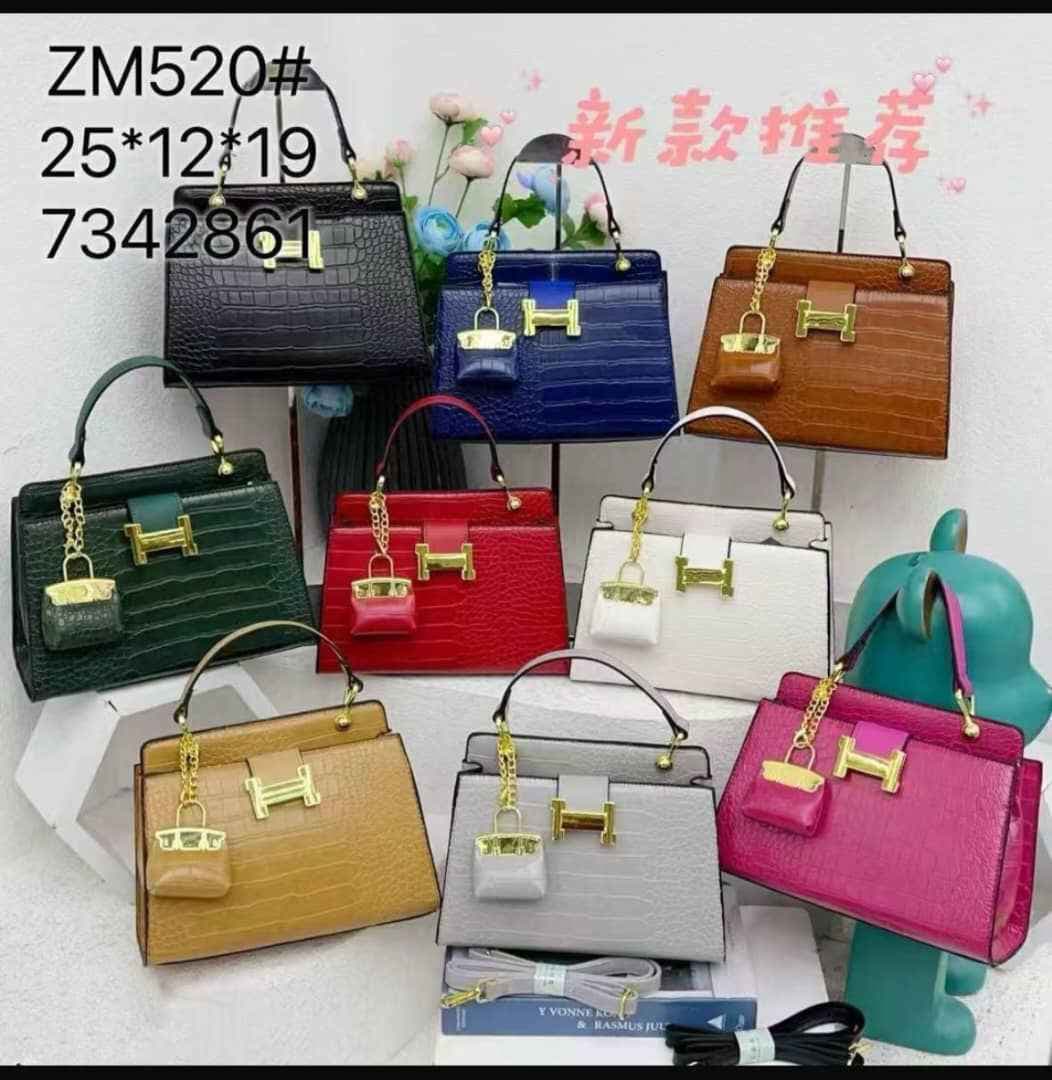 Aly-Iman shop