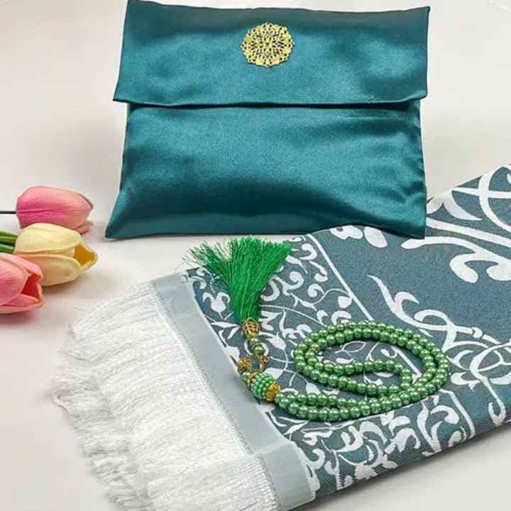 ensemble tapis et chapelet 