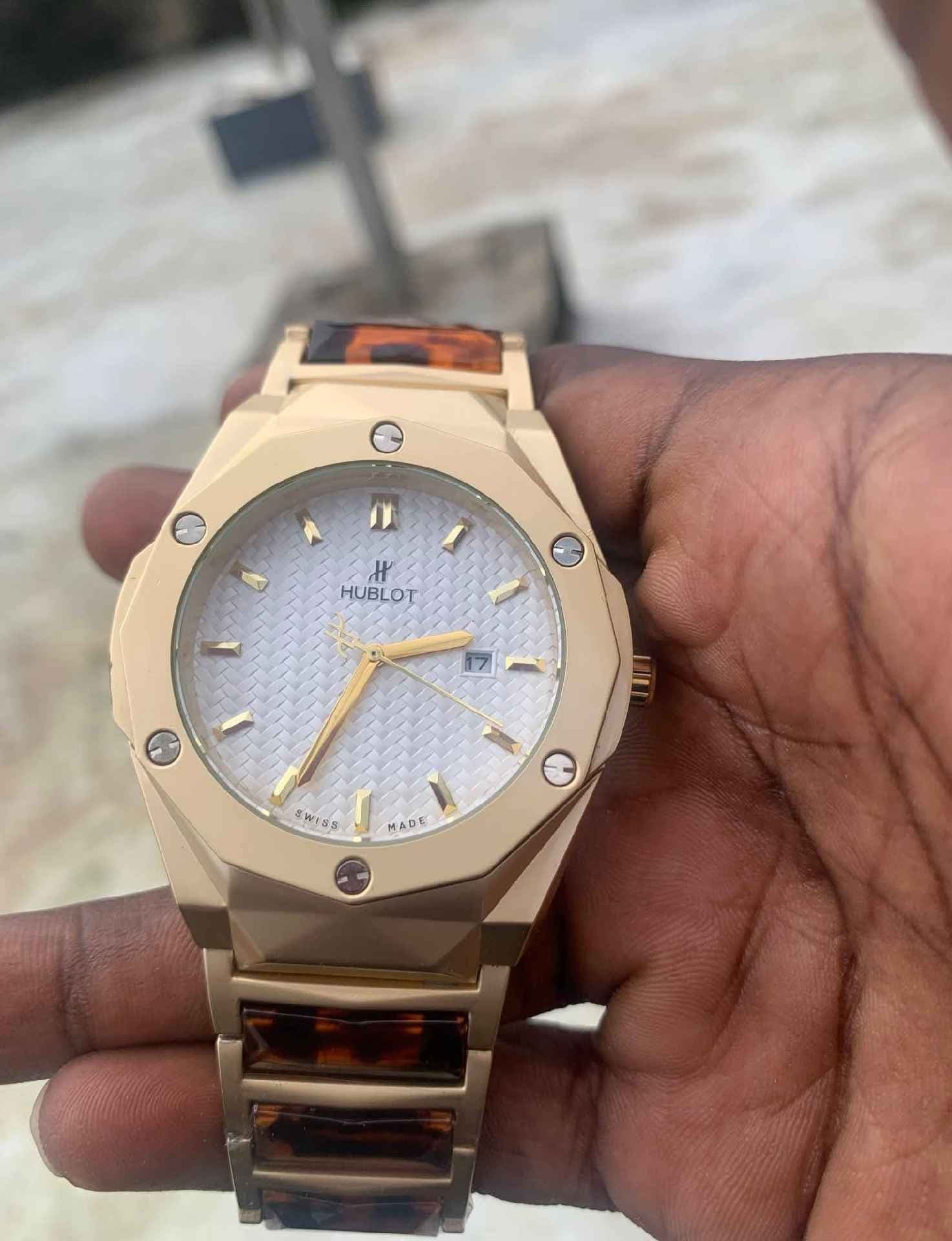 montre hubblot