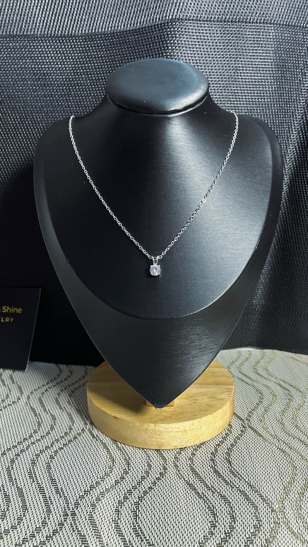 Collier minimaliste ✨