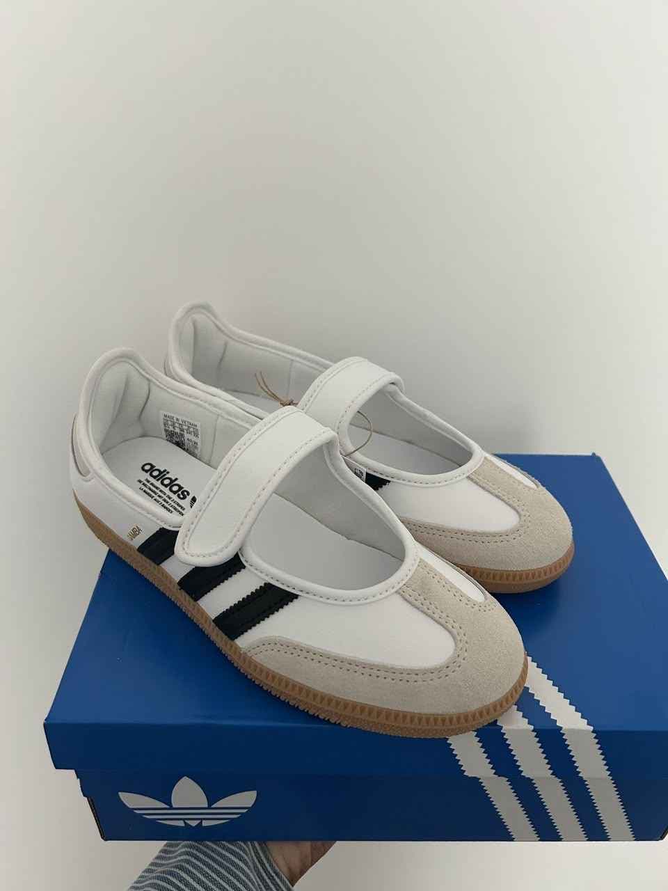 Adidas samba jane