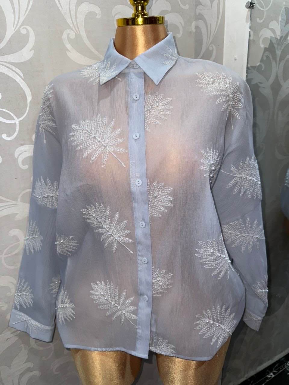 chemise bleu ciel