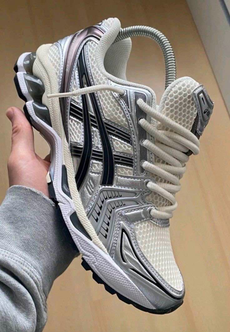 ASICS