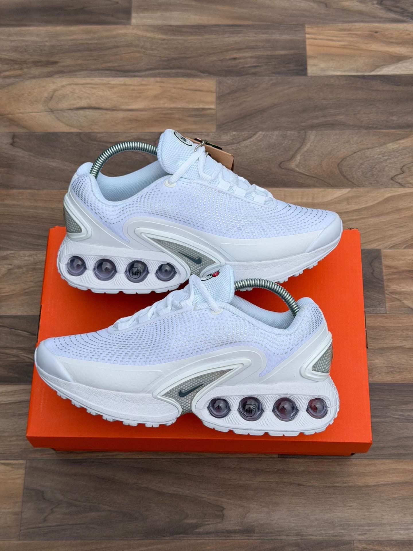 NIKE AIR MAX DN