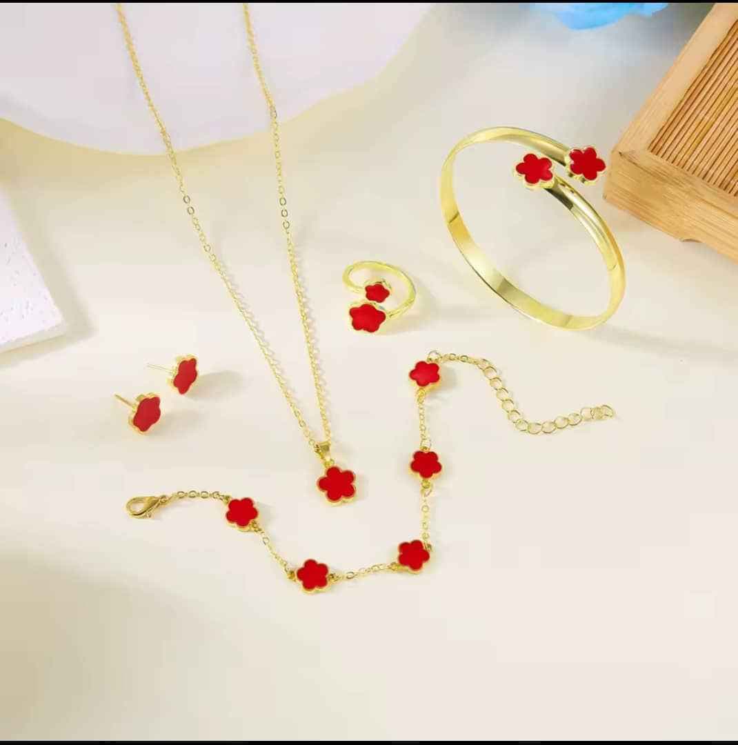 bijoux de cinq pièces